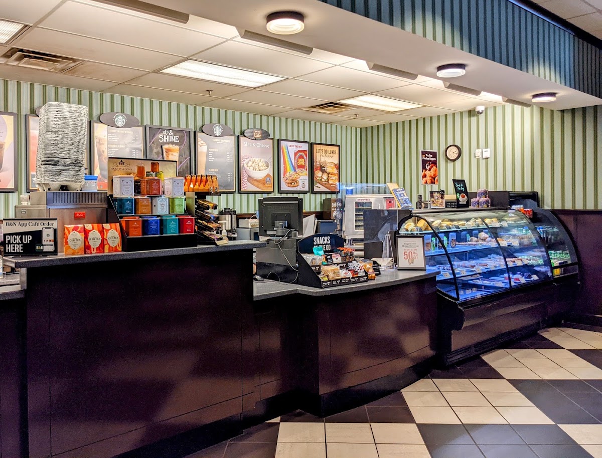 Starbucks B & N Cafe Photo 6